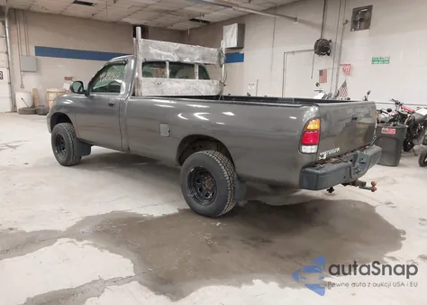 2004 Toyota Tundra z USA, uszkodzony, nr VIN 5TBJN32174S447742